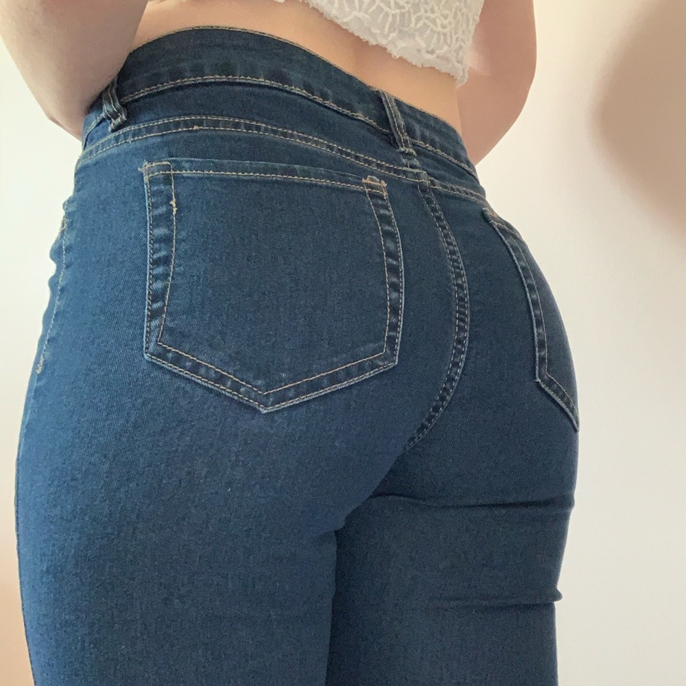 Basic edition bell bottom jeans